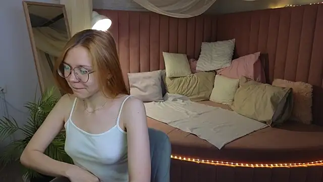 memymee  online show from 06/18/26, 01:28