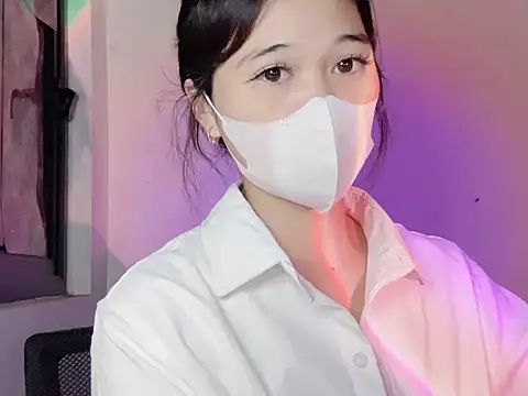 Snapshot of miumiubeauty chatting on 06/27/26, 03:50 miumiubeauty online show from 06/27/26, 03:50