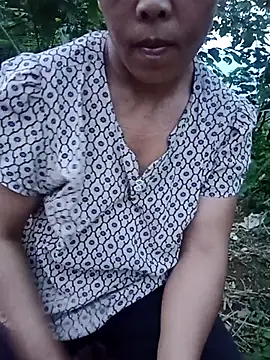 Snapshot of Chin-ni chatting on 07/17/26, 11:50 Chin-ni online show from 07/17/26, 11:50