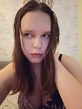 Snapshot of Sara_liss chatting on 07/15/26, 10:20 Sara liss online show from 07/15/26, 10:20