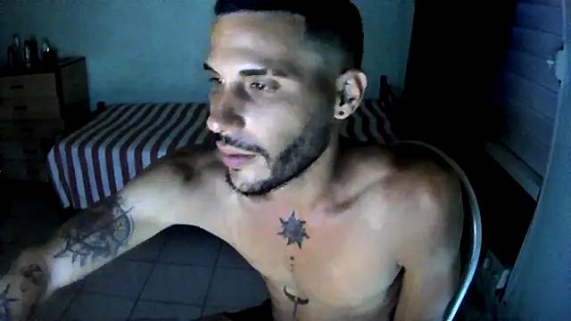 Snapshot of CubanHot27 chatting on 07/06/26, 03:25 CubanHot27 online show from 07/06/26, 03:25