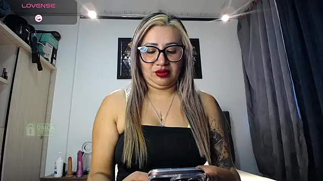 Snapshot of Im_Shantal69 chatting on 06/20/26, 11:07 Im Shantal69 online show from 06/20/26, 11:07