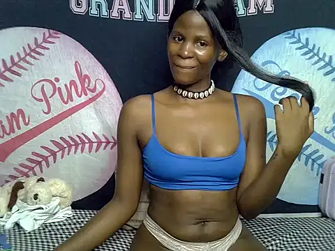 Snapshot of Queen_slay2 chatting on 06/27/26, 05:56 Queen slay2 online show from 06/27/26, 05:56