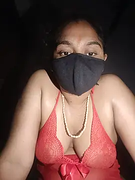 Snapshot of kavita_33 chatting on 06/27/26, 05:18 kavita 33 online show from 06/27/26, 05:18