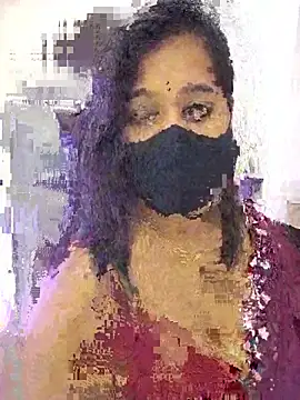 Snapshot of beauty_lisa- chatting on 07/24/26, 08:29 beauty lisa- online show from 07/24/26, 08:29