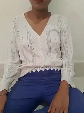 Riya5677 online show from 06/17/26, 03:42