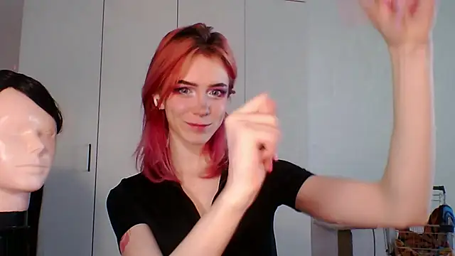 Snapshot of KayleneWesterberg chatting on 06/11/26, 04:49 KayleneWesterberg online show from 06/11/26, 04:49