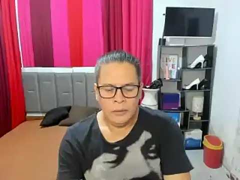 Snapshot of AsianBoyBigCock chatting on 07/01/26, 12:18 AsianBoyBigCock online show from 07/01/26, 12:18