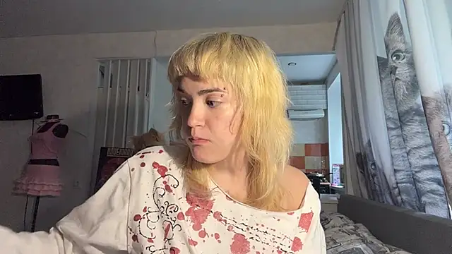 FreedaDeloach online show from 06/17/26, 01:01