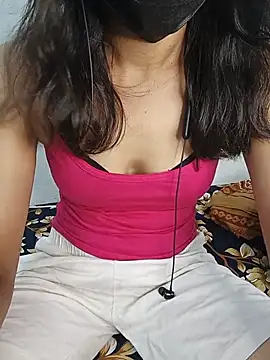 Snapshot of tamil_bluemoon chatting on 07/28/26, 11:28 tamil bluemoon online show from 07/28/26, 11:28