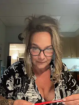 Snapshot of -SweetSandy- chatting on 08/07/26, 11:40 -SweetSandy- online show from 08/07/26, 11:40