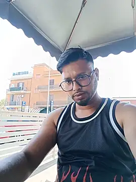 Snapshot of Alessandrino_09 chatting on 06/19/26, 01:15 Alessandrino 09 online show from 06/19/26, 01:15