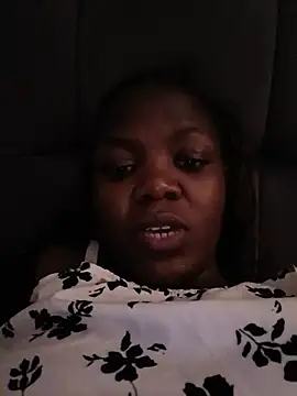 Snapshot of Black_prettty chatting on 07/15/26, 09:36 Black prettty online show from 07/15/26, 09:36