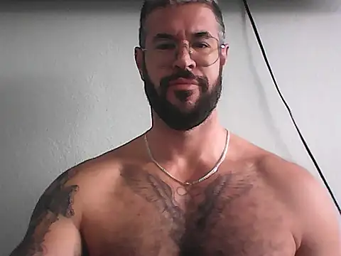 Snapshot of mrbighairychest chatting on 06/25/26, 03:27 mrbighairychest online show from 06/25/26, 03:27