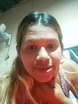 Snapshot of Linda_fox2 chatting on 06/27/26, 11:10 Linda fox2 online show from 06/27/26, 11:10