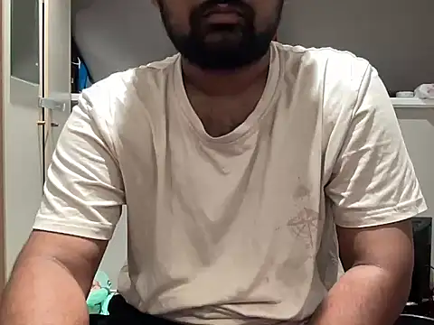 bobgot17cm online show from 07/06/26, 08:44