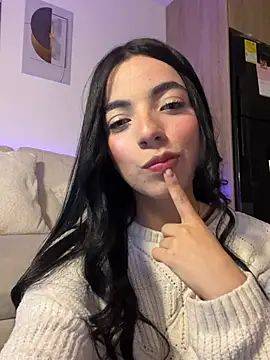 Mila 3 online show from 06/15/26, 04:25