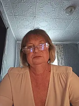 MilashkaCutie50 online show from 06/18/26, 04:02