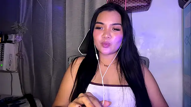 Snapshot of CecilLuddy chatting on 06/16/26, 12:41 CecilLuddy online show from 06/16/26, 12:41