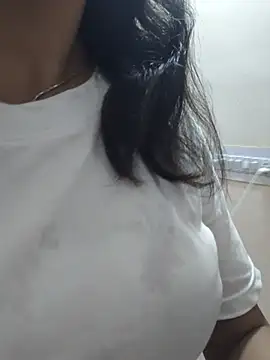 Snapshot of Ritika_jha01 chatting on 07/25/26, 04:37 Ritika jha01 online show from 07/25/26, 04:37