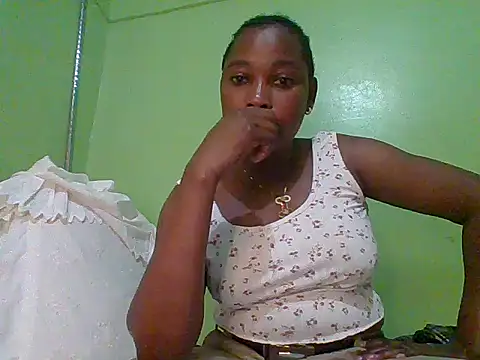 Snapshot of lovenessgal chatting on 06/13/26, 02:15 lovenessgal online show from 06/13/26, 02:15