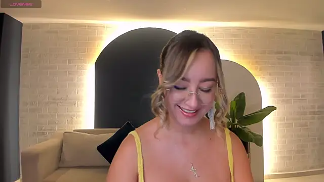 Snapshot of NovaSinclairX chatting on 07/02/26, 11:49 NovaSinclairX online show from 07/02/26, 11:49