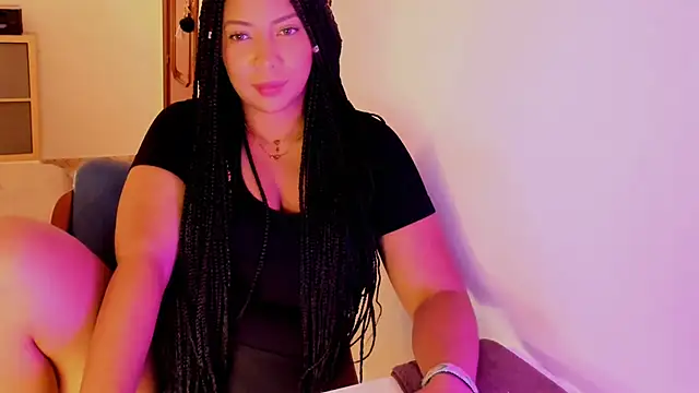 NicolePasqualott online show from 10/19/25, 07:47