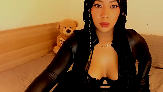 NicolePasqualott online show from 10/30/25, 07:58