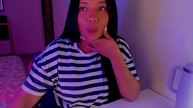 NicolePasqualott online show from 01/18/26, 09:40