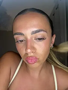 Harrietbronzex online show from 06/20/26, 12:25