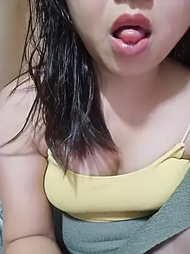 Snapshot of Emma-cutee chatting on 07/08/26, 02:32 Emma-cutee online show from 07/08/26, 02:32
