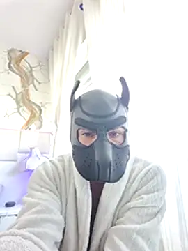 Snapshot of EnricoNetto chatting on 06/16/26, 04:42 EnricoNetto online show from 06/16/26, 04:42