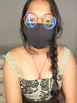 Snapshot of hottydisha chatting on 06/27/26, 03:33 hottydisha online show from 06/27/26, 03:33