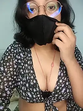 Snapshot of hottydisha chatting on 07/09/26, 04:27 hottydisha online show from 07/09/26, 04:27