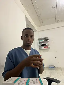 Snapshot of dereck_jay- chatting on 08/06/26, 10:33 dereck jay- online show from 08/06/26, 10:33