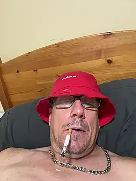 Snapshot of Dicklegend2245 chatting on 07/02/26, 06:08 Dicklegend2245 online show from 07/02/26, 06:08