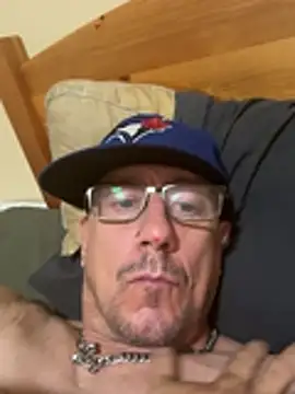 Snapshot of Dicklegend2245 chatting on 07/03/26, 06:53 Dicklegend2245 online show from 07/03/26, 06:53