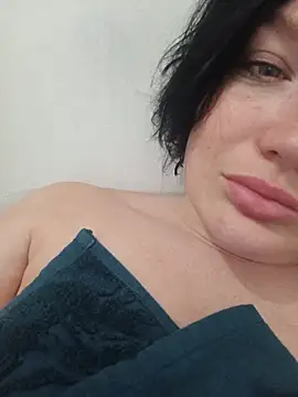 Snapshot of LoveVixen_LoveWolf chatting on 06/28/26, 12:27 LoveVixen LoveWolf online show from 06/28/26, 12:27