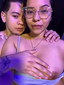 Snapshot of ColombianSexyCouple_ chatting on 07/25/26, 12:47 ColombianSexyCouple online show from 07/25/26, 12:47