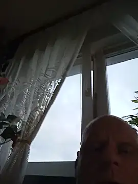 ZLOZ60 online show from 06/16/26, 02:03