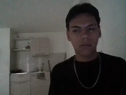 Snapshot of sebas_atractivo chatting on 06/15/26, 10:23 sebas atractivo online show from 06/15/26, 10:23