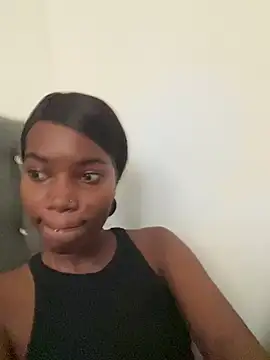 ShakiraThompss18 online show from 07/31/26, 08:52
