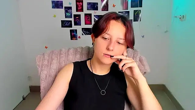 Snapshot of Dilara_Kiss_ chatting on 07/23/26, 05:16 Dilara Kiss online show from 07/23/26, 05:16