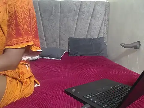Snapshot of m0n_sta chatting on 07/12/26, 03:58 m0n sta online show from 07/12/26, 03:58
