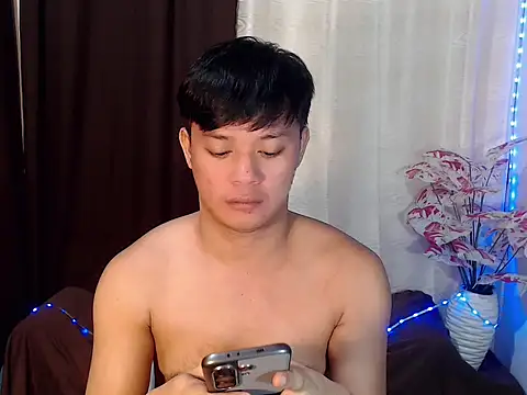 Snapshot of kingdomcum96 chatting on 07/22/26, 01:36 kingdomcum96 online show from 07/22/26, 01:36