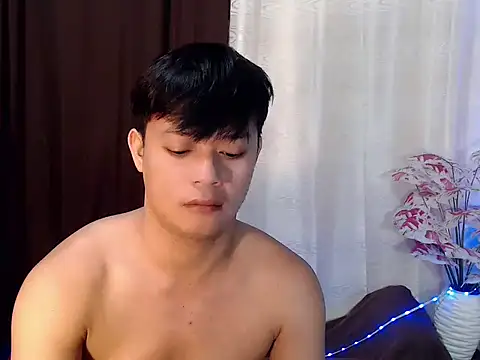 Snapshot of kingdomcum96 chatting on 07/30/26, 10:09 kingdomcum96 online show from 07/30/26, 10:09