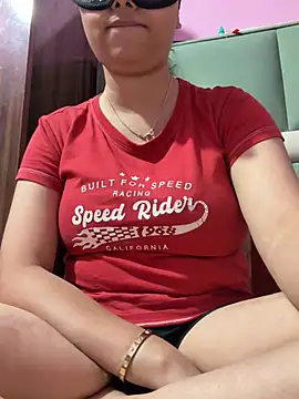 Devyani  online show from 06/29/26, 07:47