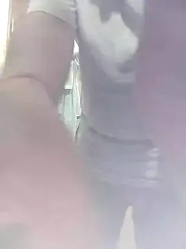 Snapshot of chuby38male chatting on 07/04/26, 04:13 chuby38male online show from 07/04/26, 04:13