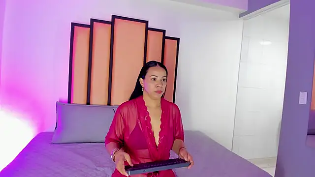 Iviaiko online show from 07/25/26, 12:03