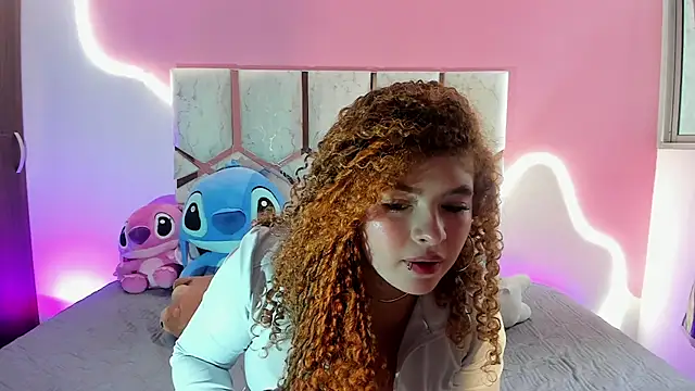 Snapshot of Kiara_velez chatting on 07/09/26, 01:26 Kiara velez online show from 07/09/26, 01:26